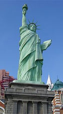 Frihetsgudinnan vid New York New York i Las Vegas.